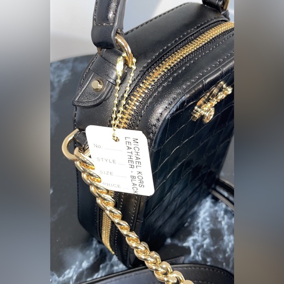 MICHAEL MICHAEL KORS Crossbody Small Handbag Black Genuine Leather AUTHENTIC New - Picture 7 of 10